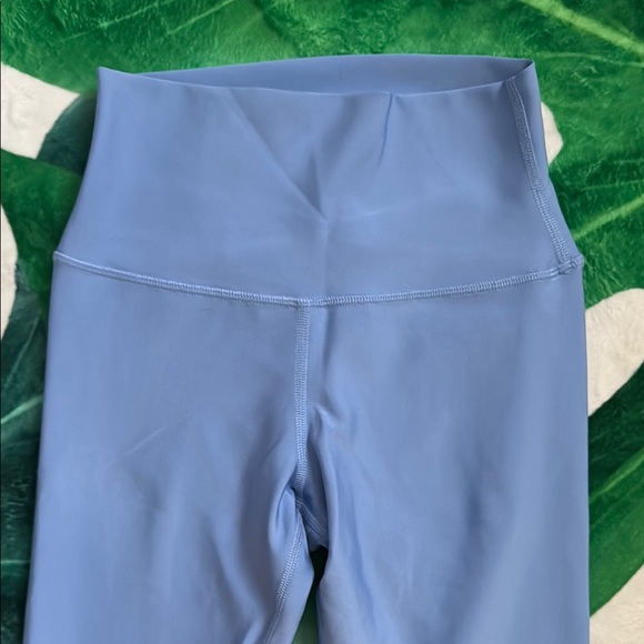 Alo Yoga airlift Sky Blue High-Waisted Leggings - Picture 2 of 6